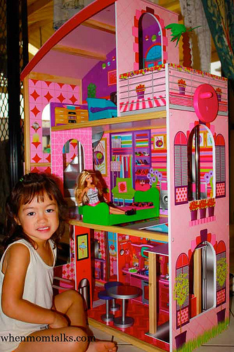 big barbie house with elevator